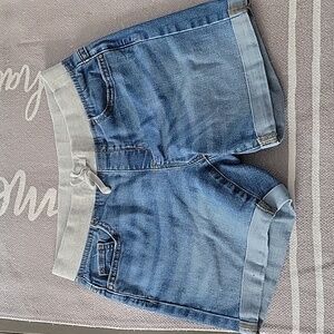 Girls jean shorts stretch waist size 10 plus (fits like 11/12 plus worn once
